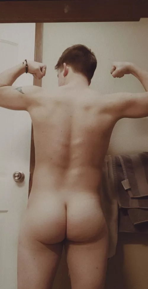 heh... hope you like my butt 🤭[19M] by Nightwing2194