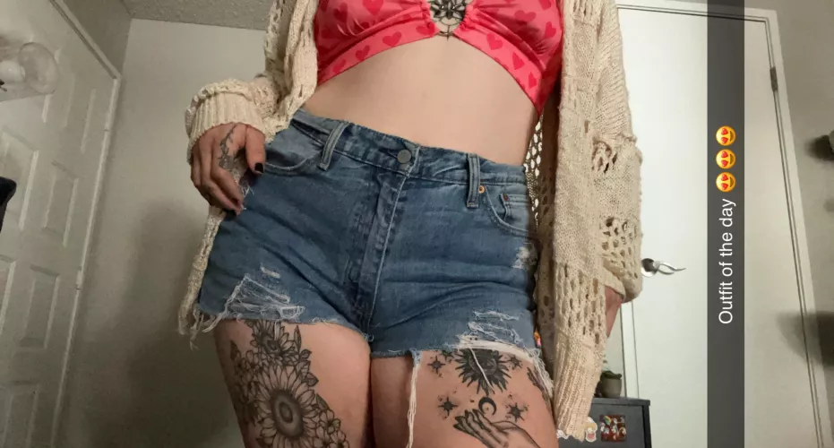 Hehe 😜 by Comfortable-Sun-4825