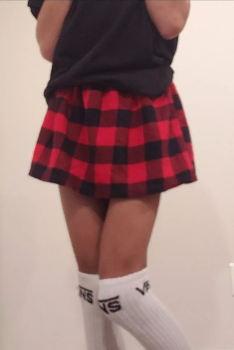 Hello <3 New here. Hope you guys appreciate it posted by Defiant_Driver4937