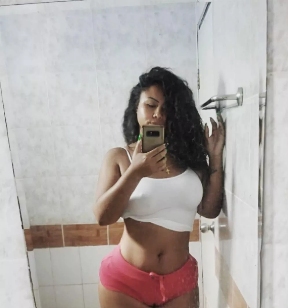 Hello posted by CaramelKween90