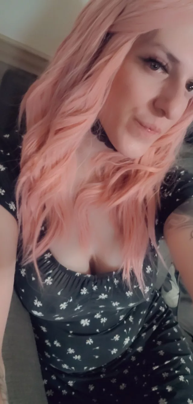 hello :) posted by linds8th