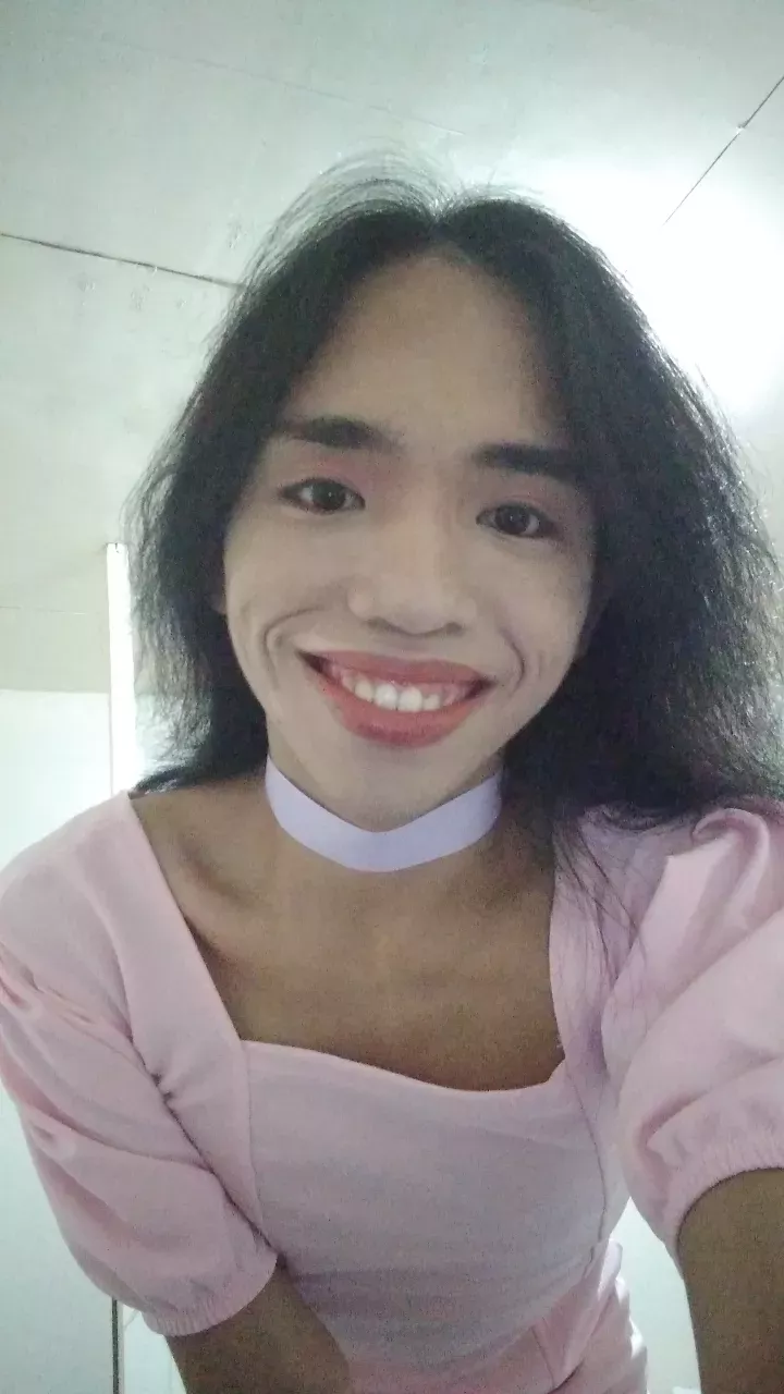 hello posted by Femboy-Princess-508