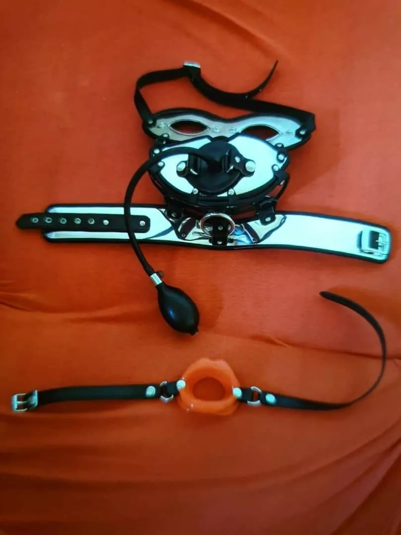 Hello Am Dominant Kate seeking for a submissive, sissy, slave to serve,used and get owned by me Kik goddesss122 posted by phasuta2