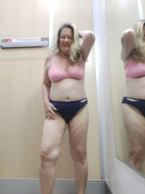 Hello and today is Friday fun day (F) 54 by blondiedi1223