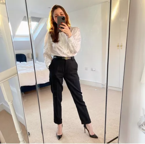 Hello any submissive sissy who’s newbie and ready to be Humiliate, Collar, Pegged, Feminine, Treasured, Controlled.. Kik; miss_vera88 by miss_vera8