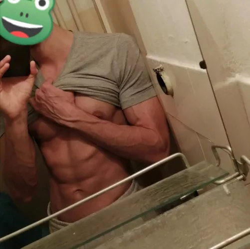 Hello community, am I welcome here? :) by BenROverr