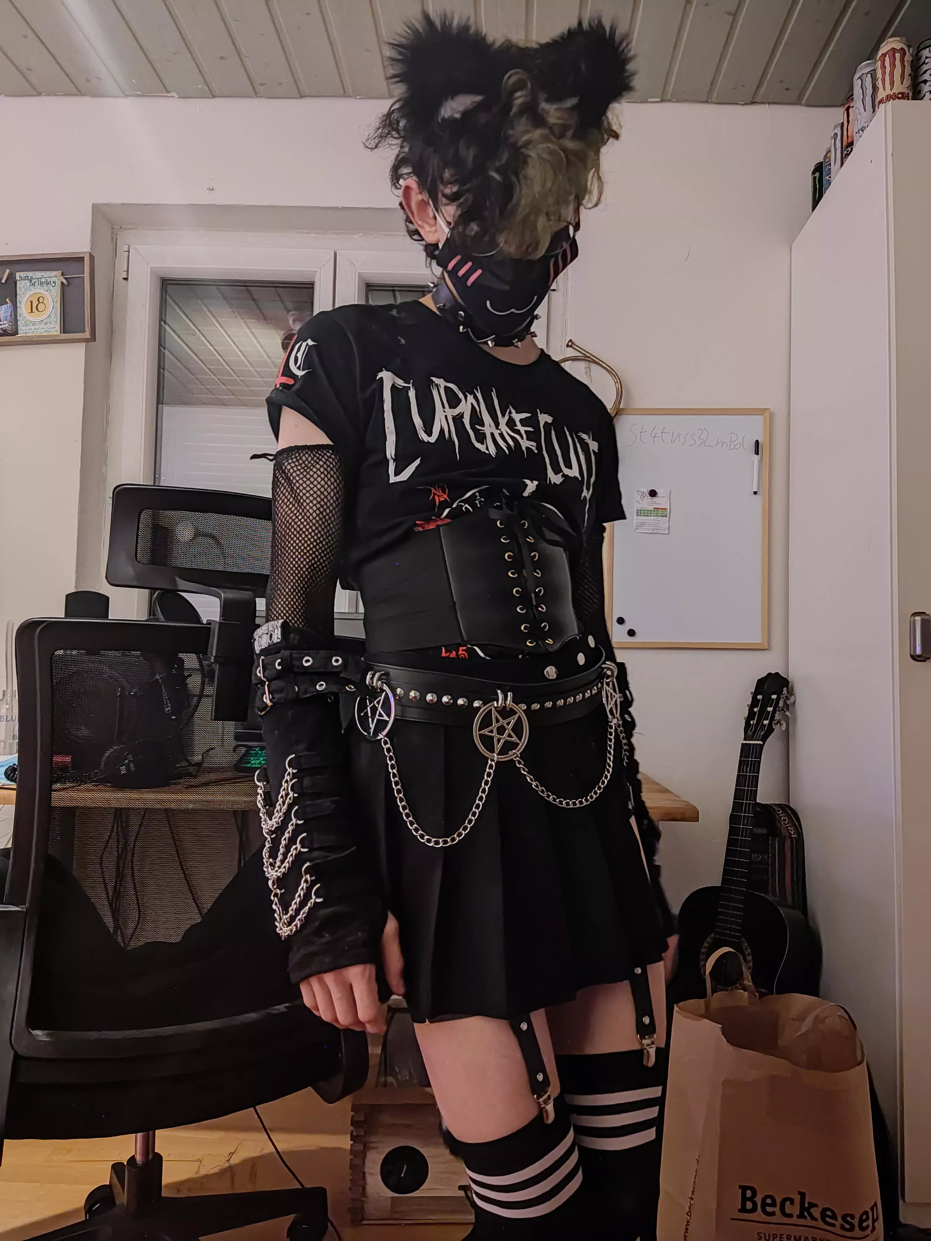 Hello? Do I look cute? posted by Tino_Recap