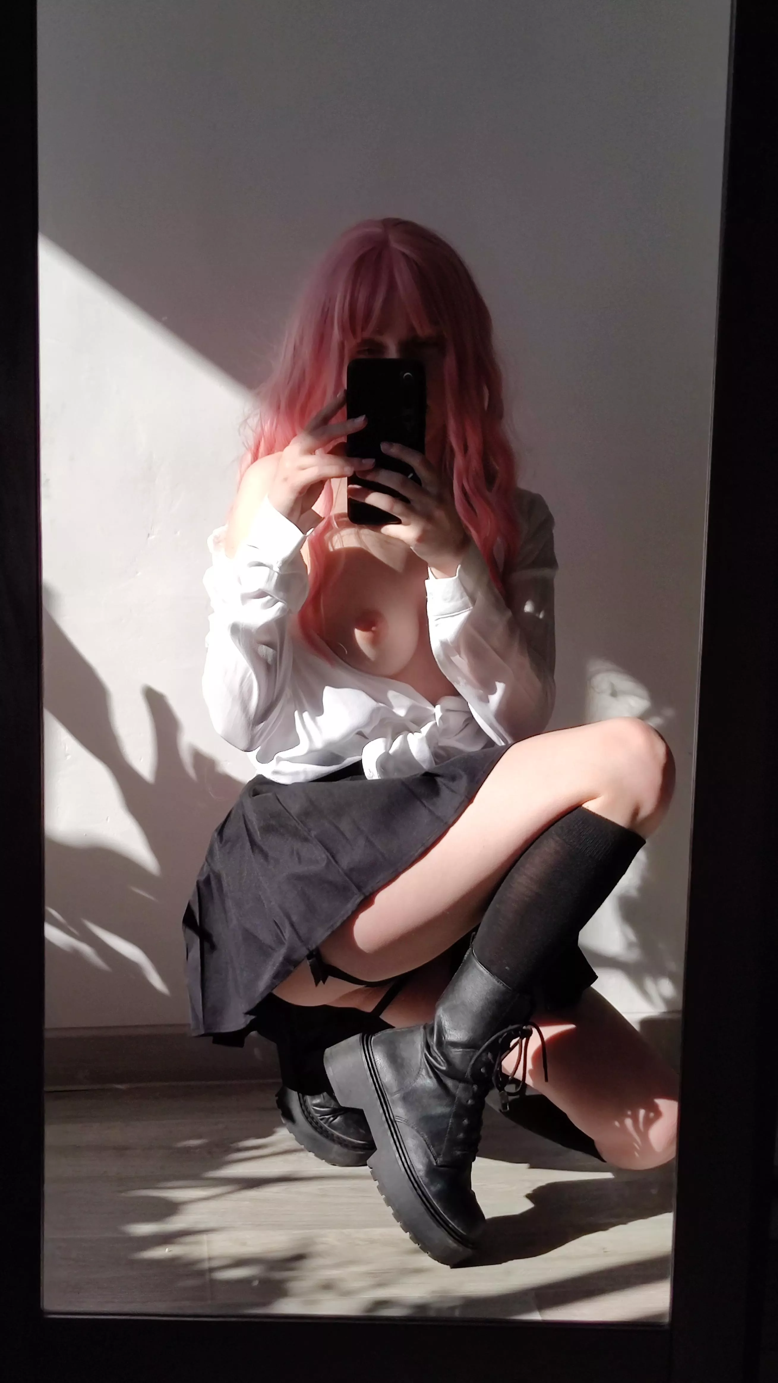 Hello posted by FFoxxxy