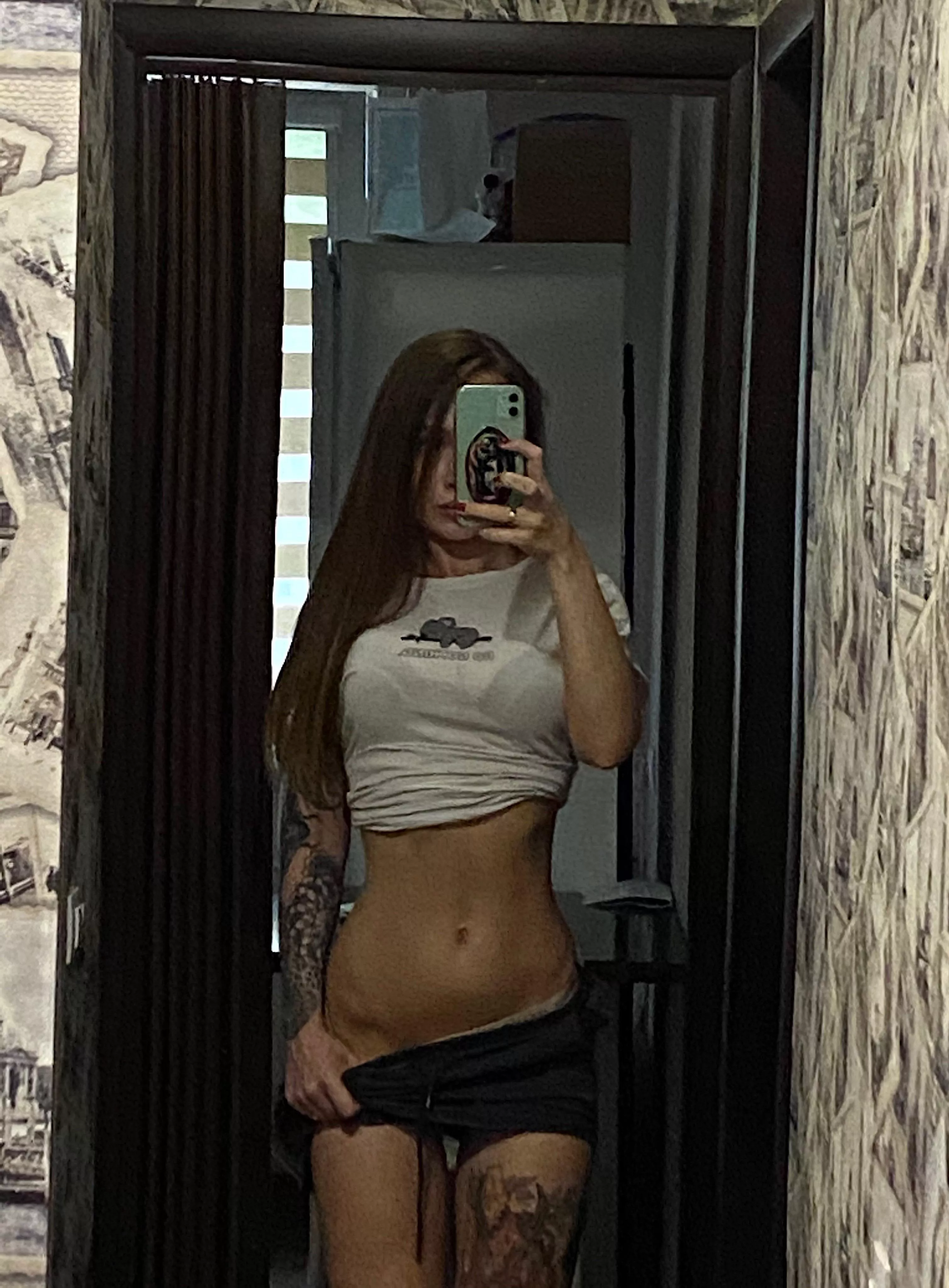 Hello everyone 😈 posted by Maryoceanz