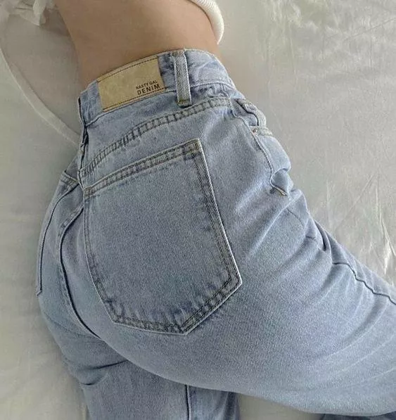 Hello everyone 😈 posted by Maryoceanz