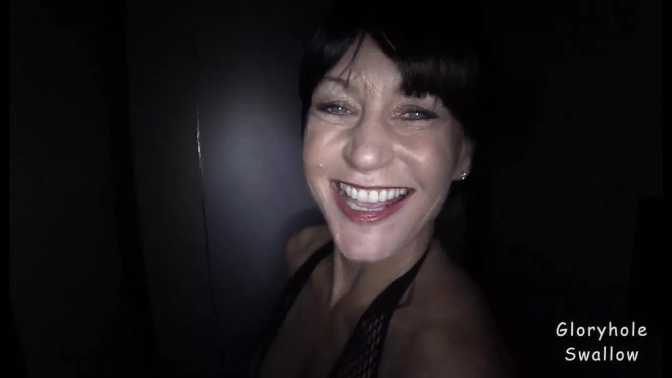 Hello everyone, does anyone know her? posted by Royal-Calendar9860