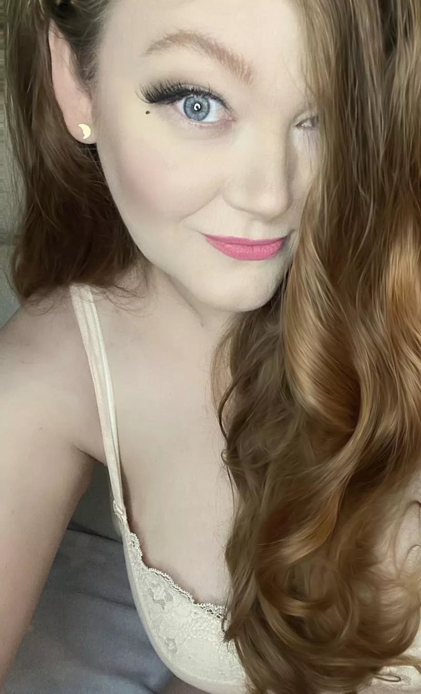 Hello [f] posted by Toyrobot2285