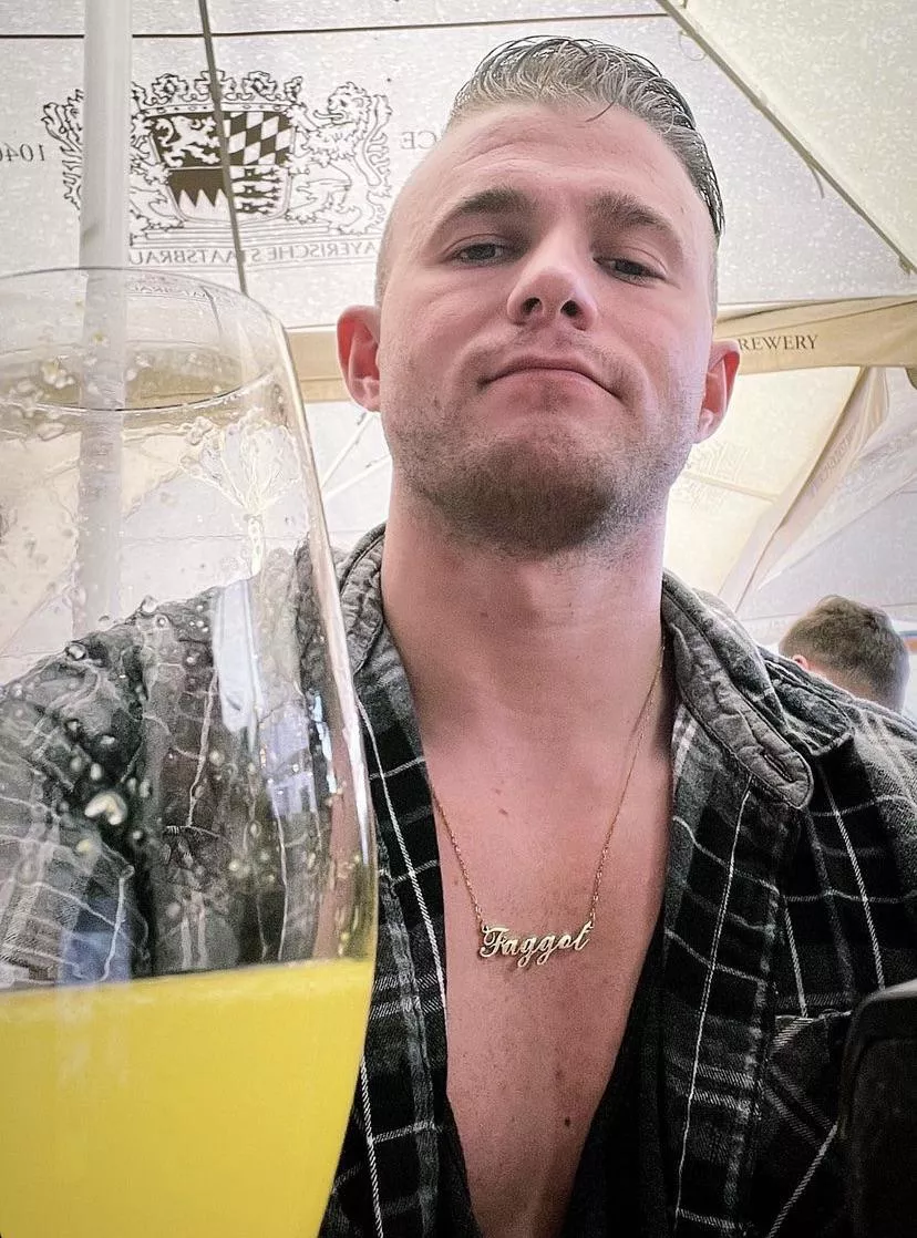 Hello fellow homosexuals.😝 posted by AggravatingWrap7873