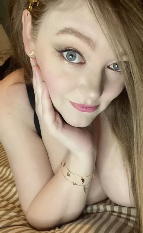 Hello💕 first post here by Toyrobot2285