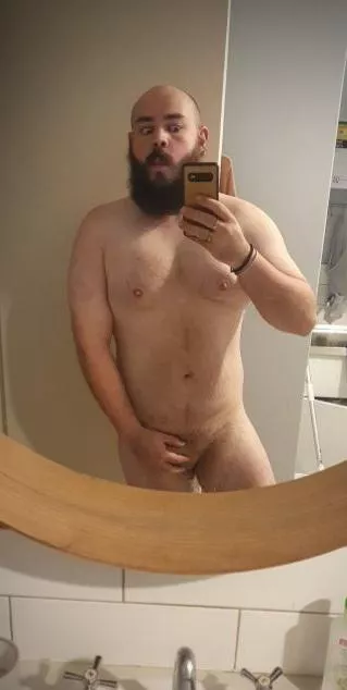 Hello from my bathroom by Old_fashioned20