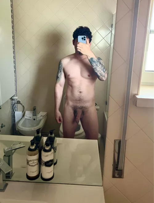 Hello from Portugal! by 1dollarscratchy