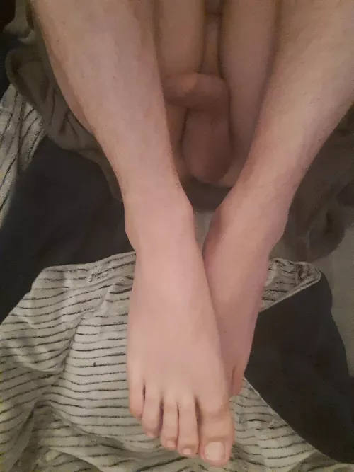 hello by Acceptable_Giraffe_6