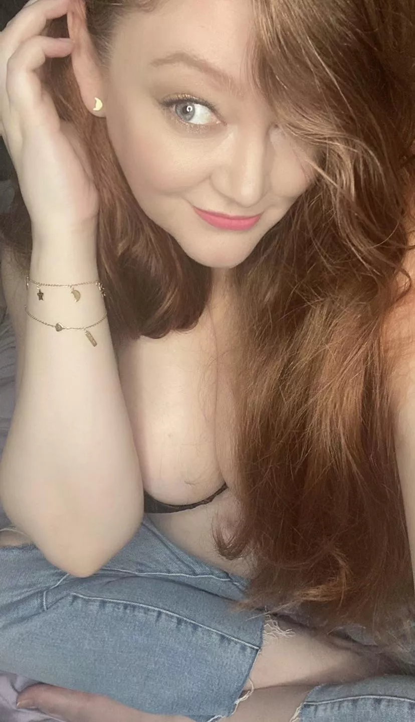 Hello :) how is your Saturday night treating you [f] posted by Toyrobot2285