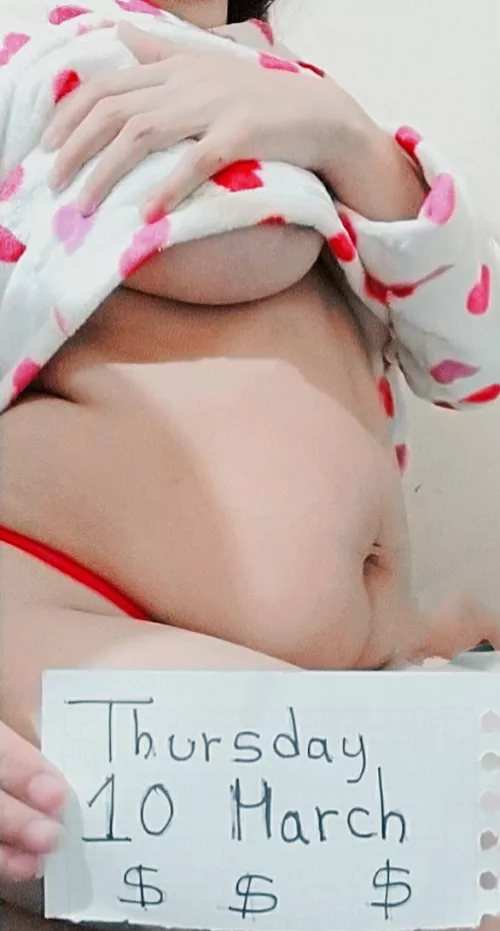Hello love I am 20 years old I am alone in my pregnancy I want a daddy to accompany me ❤️💦🔥My snap : ale_s223 My kik: aleS203 by Hefty-Log7589