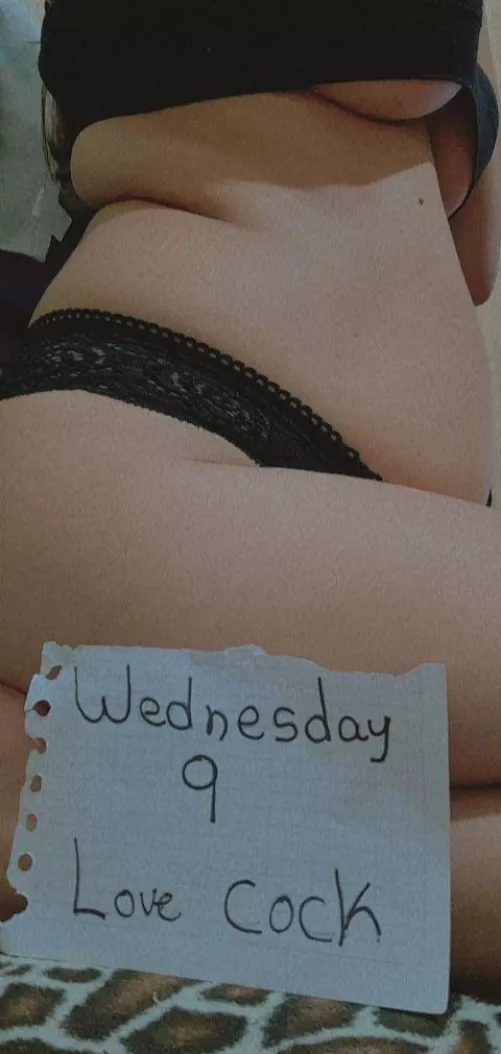 Hello love I am 20 years old I am alone in my pregnancy I want a daddy to accompany me ❤️💦🔥My snap : ale_s223 My kik: aleS203 by Hefty-Log7589