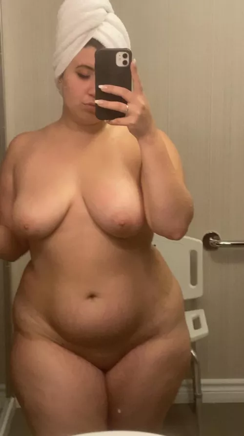 Hello🥰 by No-Emu2484