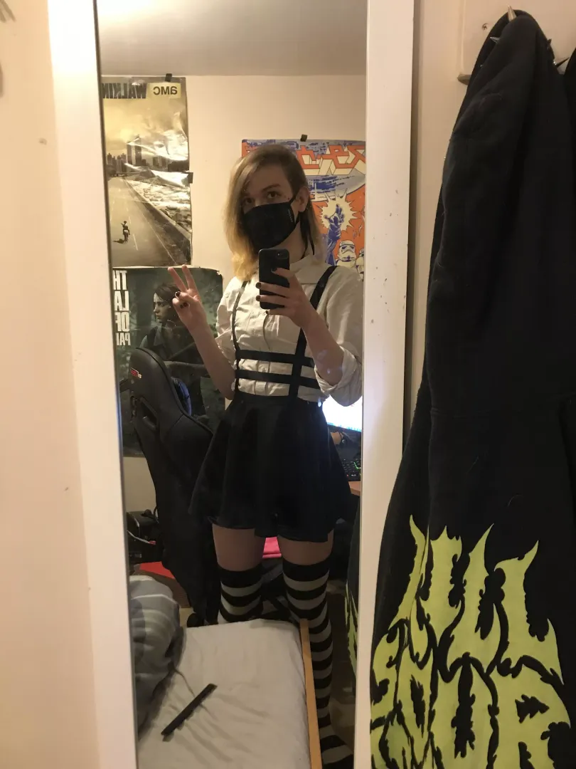 Hello peeps in my puter >:3 posted by PipyLonTeZ