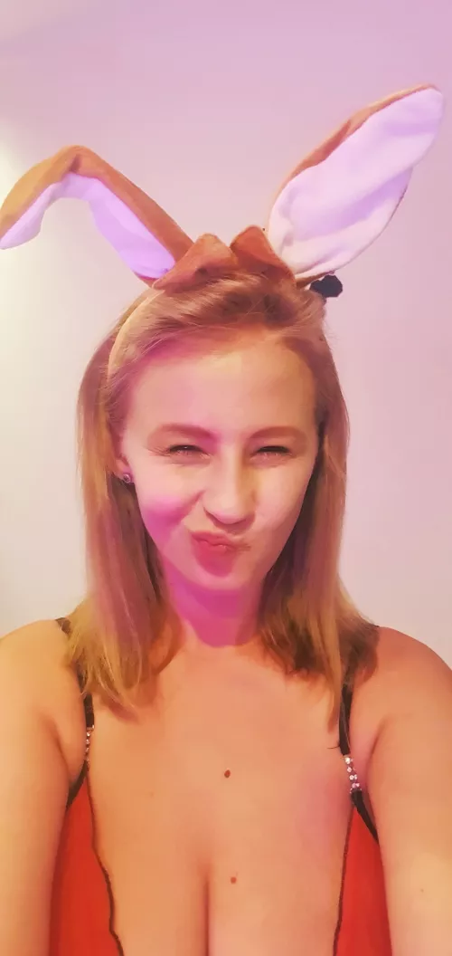 Hello sweet daddy. Its me. Your bunny. by CukierkowaZgrywuska