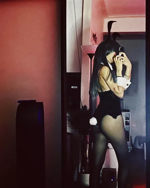 Hello there, I do ero/cosplay content on OnlyFans (lingerie, feet, ahegao etc) if you are interested you can find me on OF as @ kanatsuki by littakitty