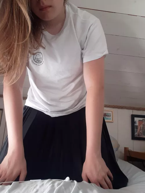 hello, to the people who sort by new by barebarna