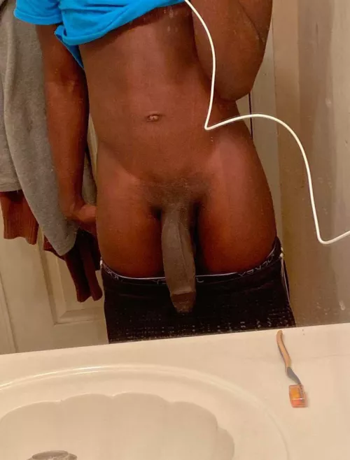 Hello to them lovely QOS! Lookin to chat, DM me! by buckeyesfan81