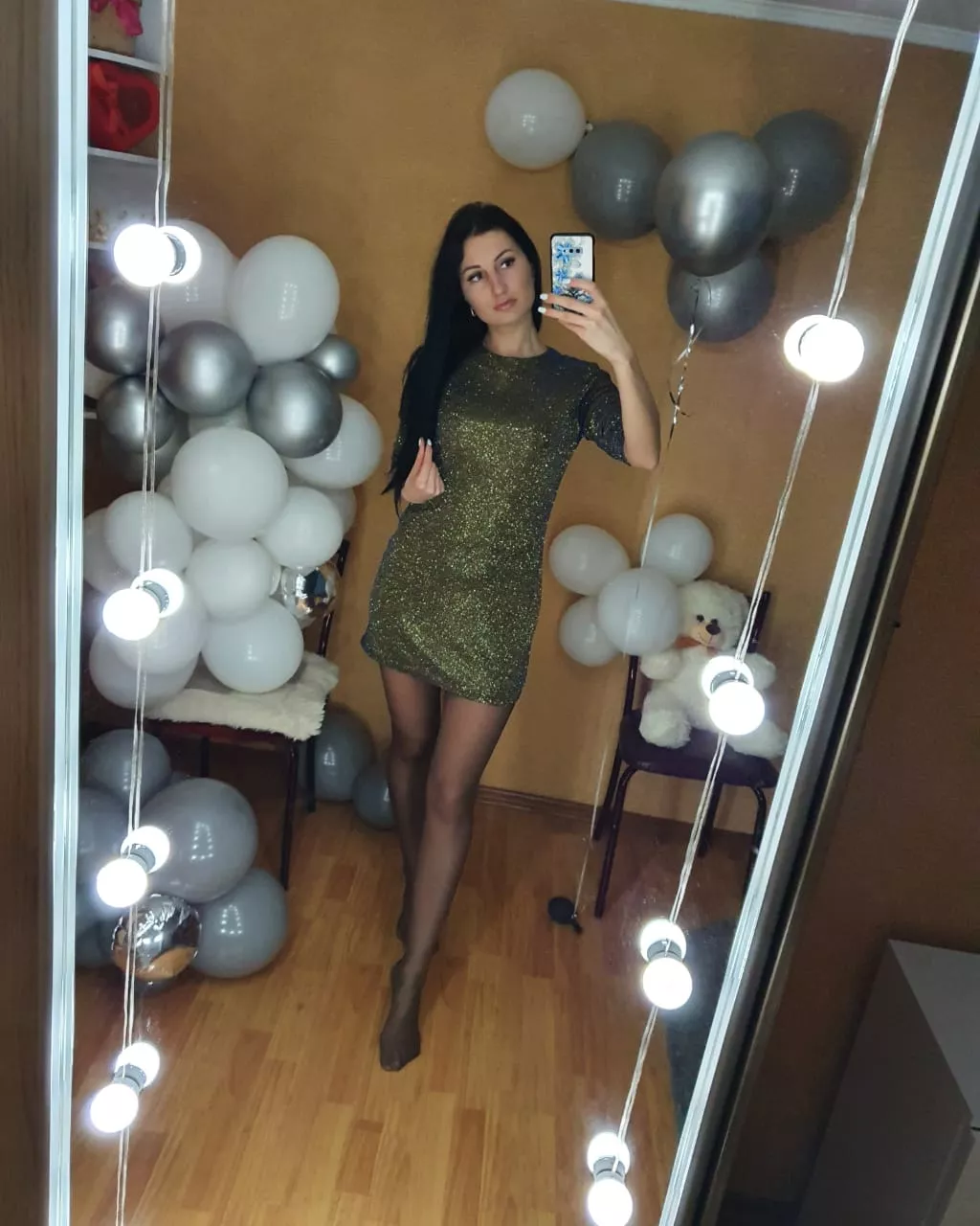 Hello ❤️ Today is my bday 🎂🇺🇦 posted by UkraineGirlChat