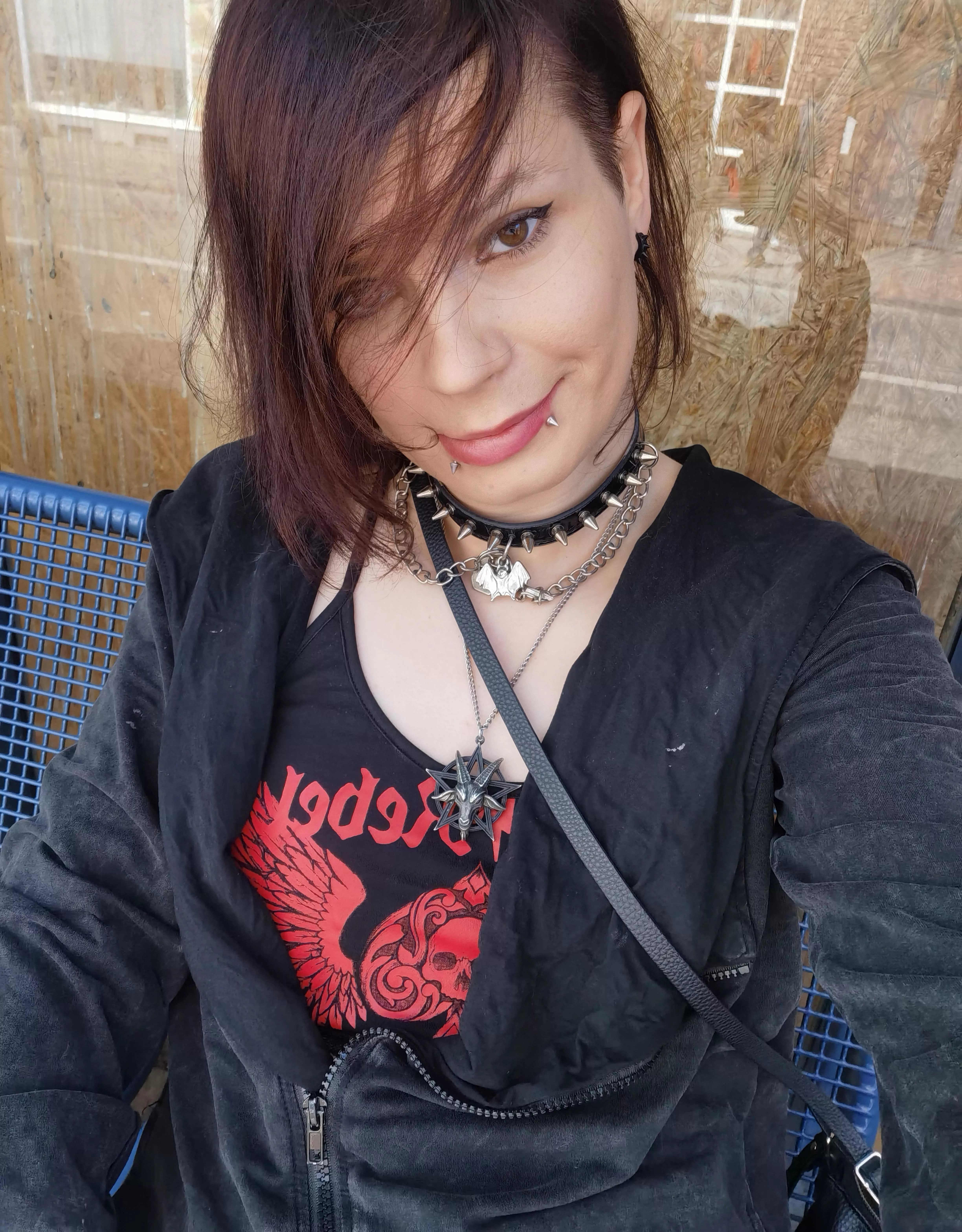 Hello, what can I write.. I just want attention xd posted by Fenniks