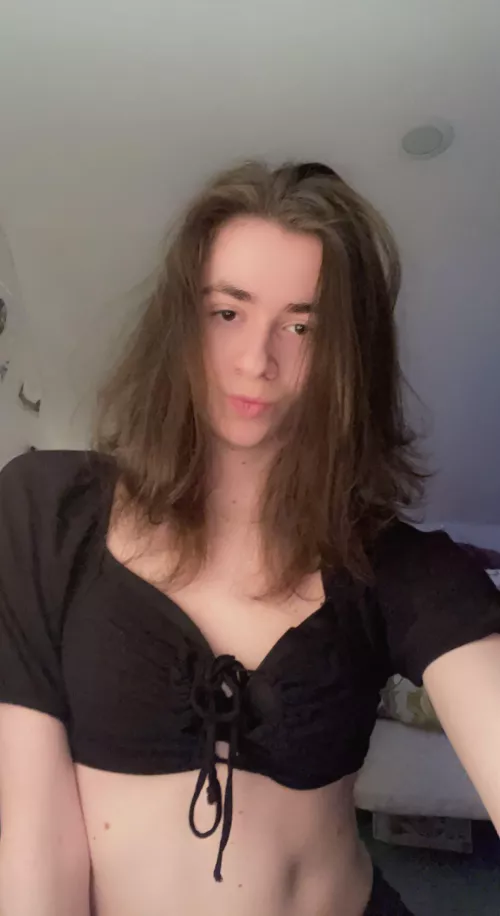 helloo😘 by ProfessionalRoad9658