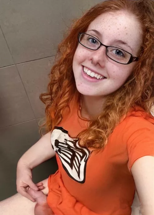 Helloo by Serious_Artist_2825