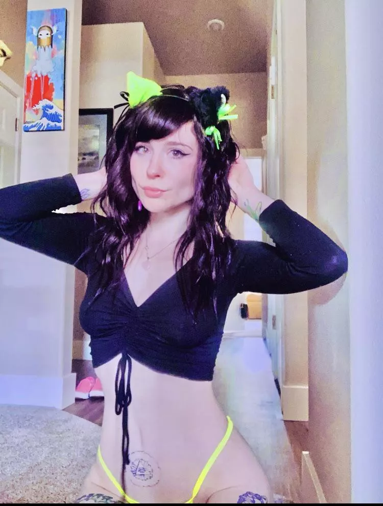 Hellooo😊🌸 posted by assandavocados