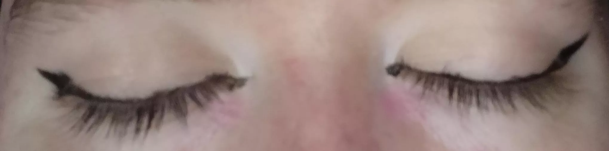help? how do you do eye makeup, I have no clue what I'm doing... posted by pigdollyslave
