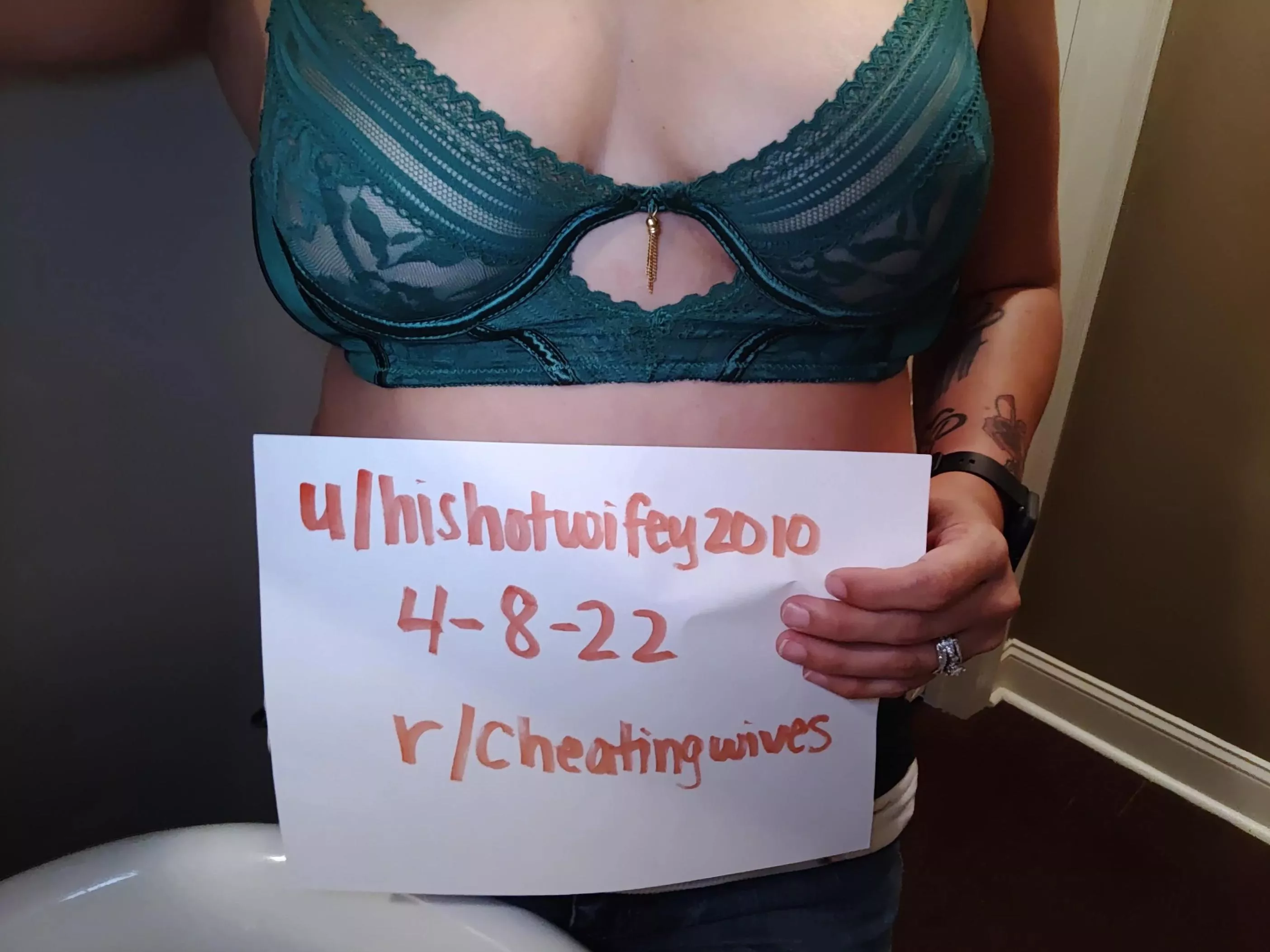 help me become a verified cheating wife. posted by hishotwifey2010