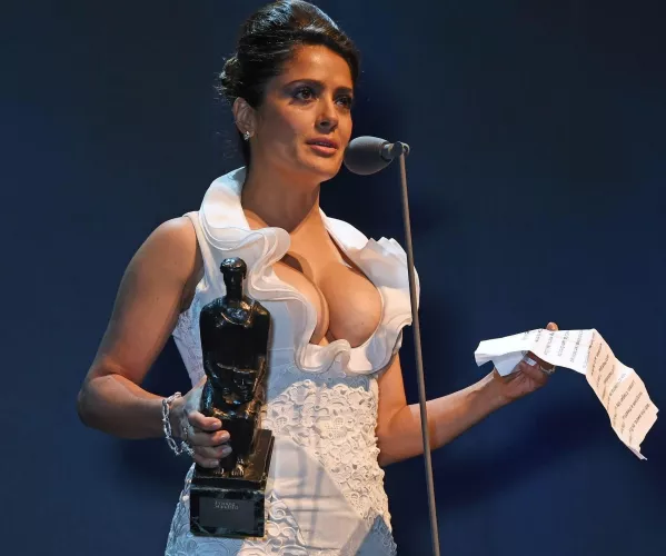 Help me cum to Salma Hayek? by thisusernamesucks6