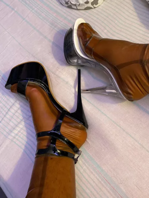 Help me decidee by RepresentativeSock31