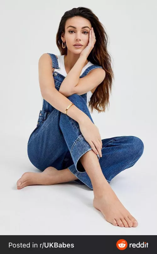 Help me jerk off to Michelle Keegan and let’s get super bi by Fabulous_Bison9889