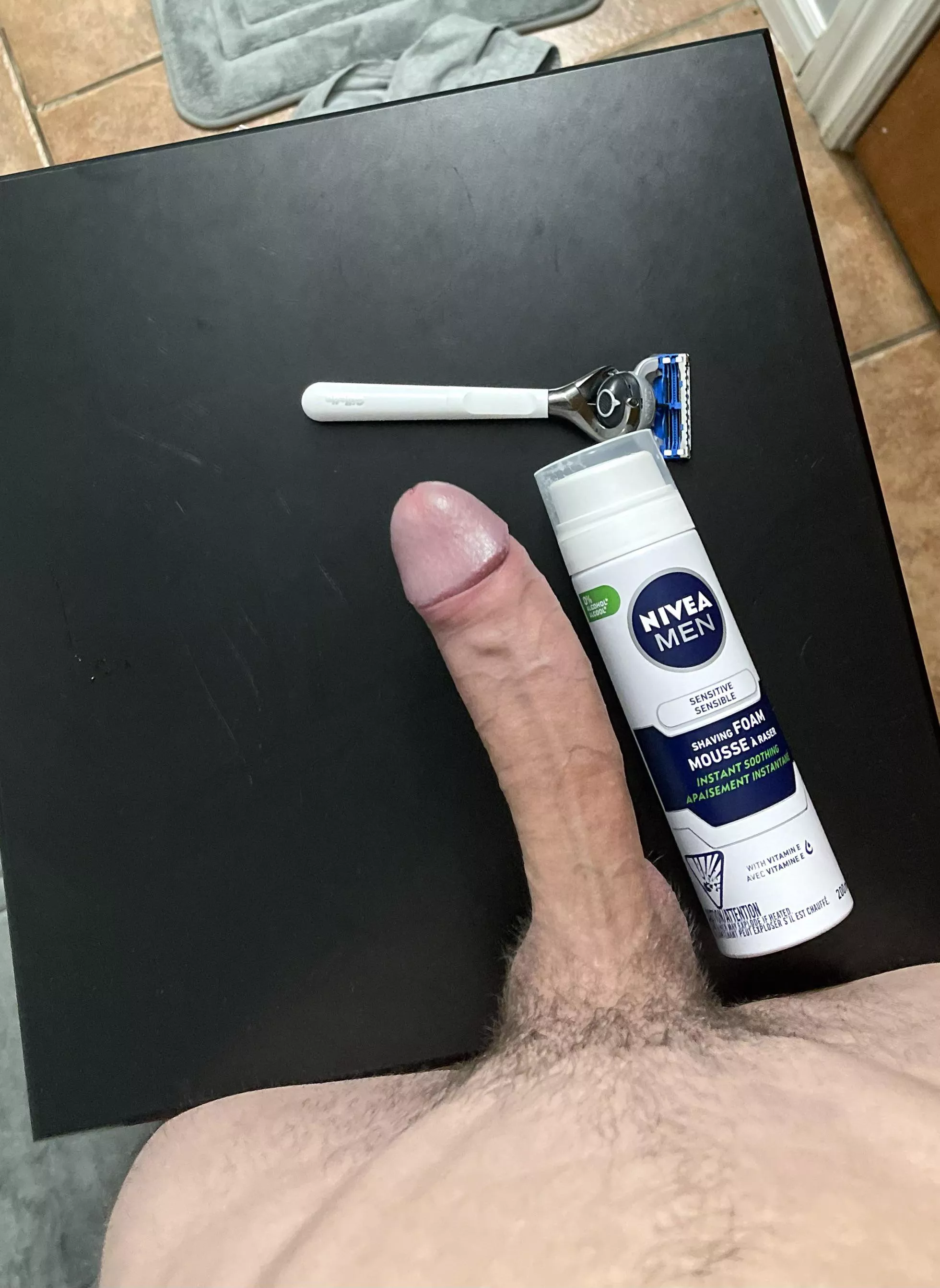 Help me shave my pubes? posted by jakegelato