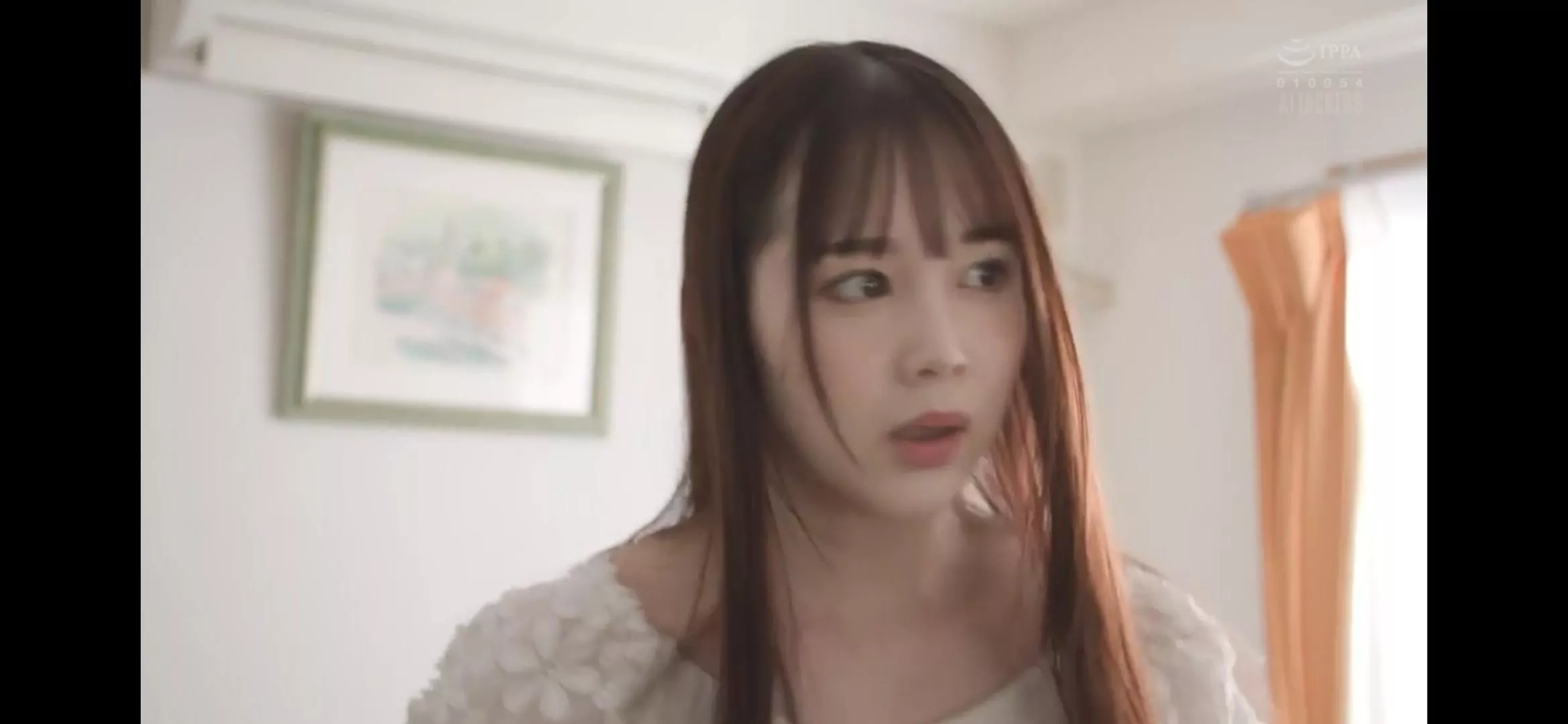 Her name ? Please ! posted by CurrentHandle569