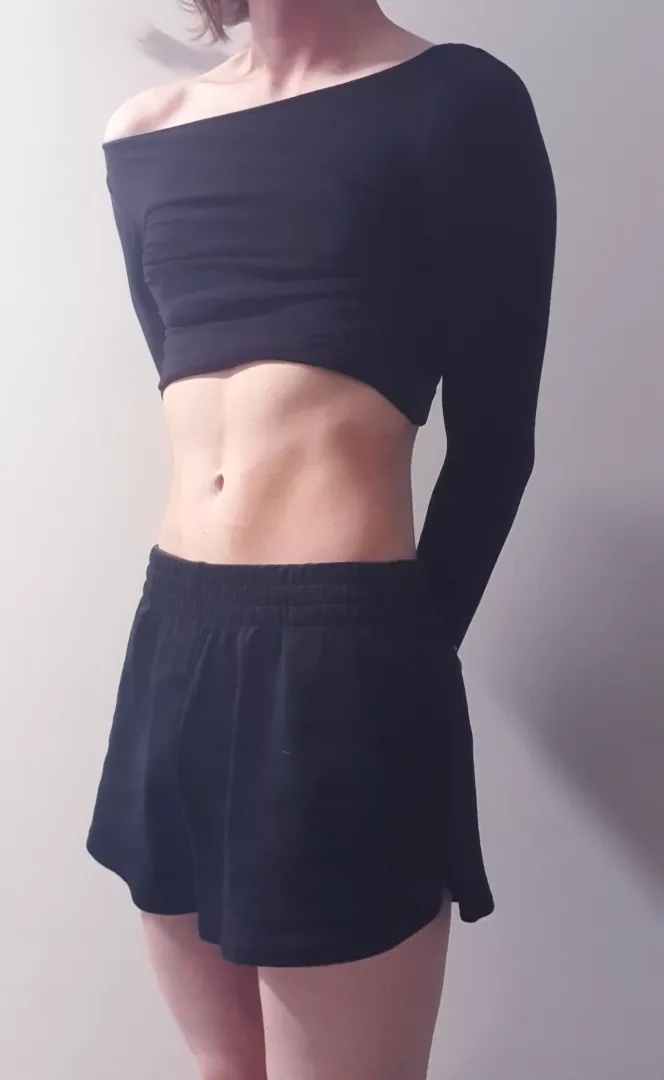 Here, a crop top post, cause you're epic 😎 posted by Rode2840