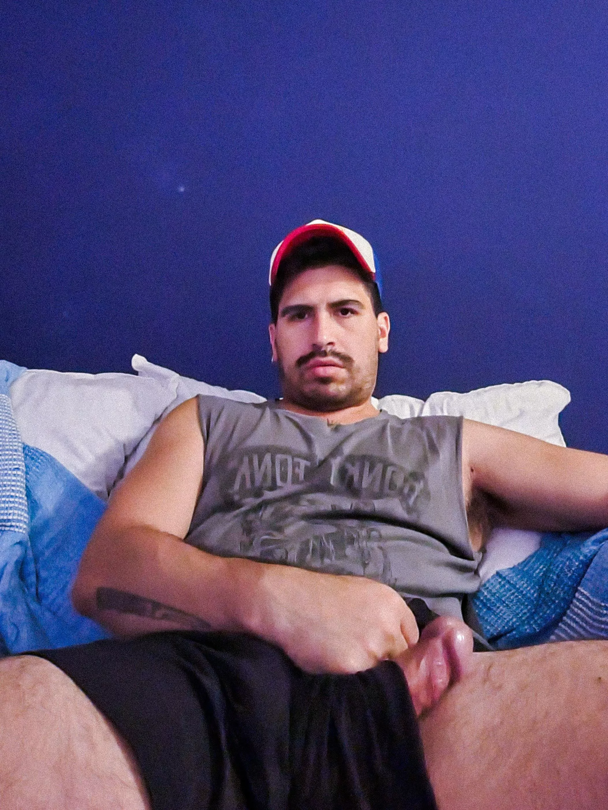 Here an Italo/Latin guy wanting to know gentlemanly southern bears 🐻 posted by DogsChain