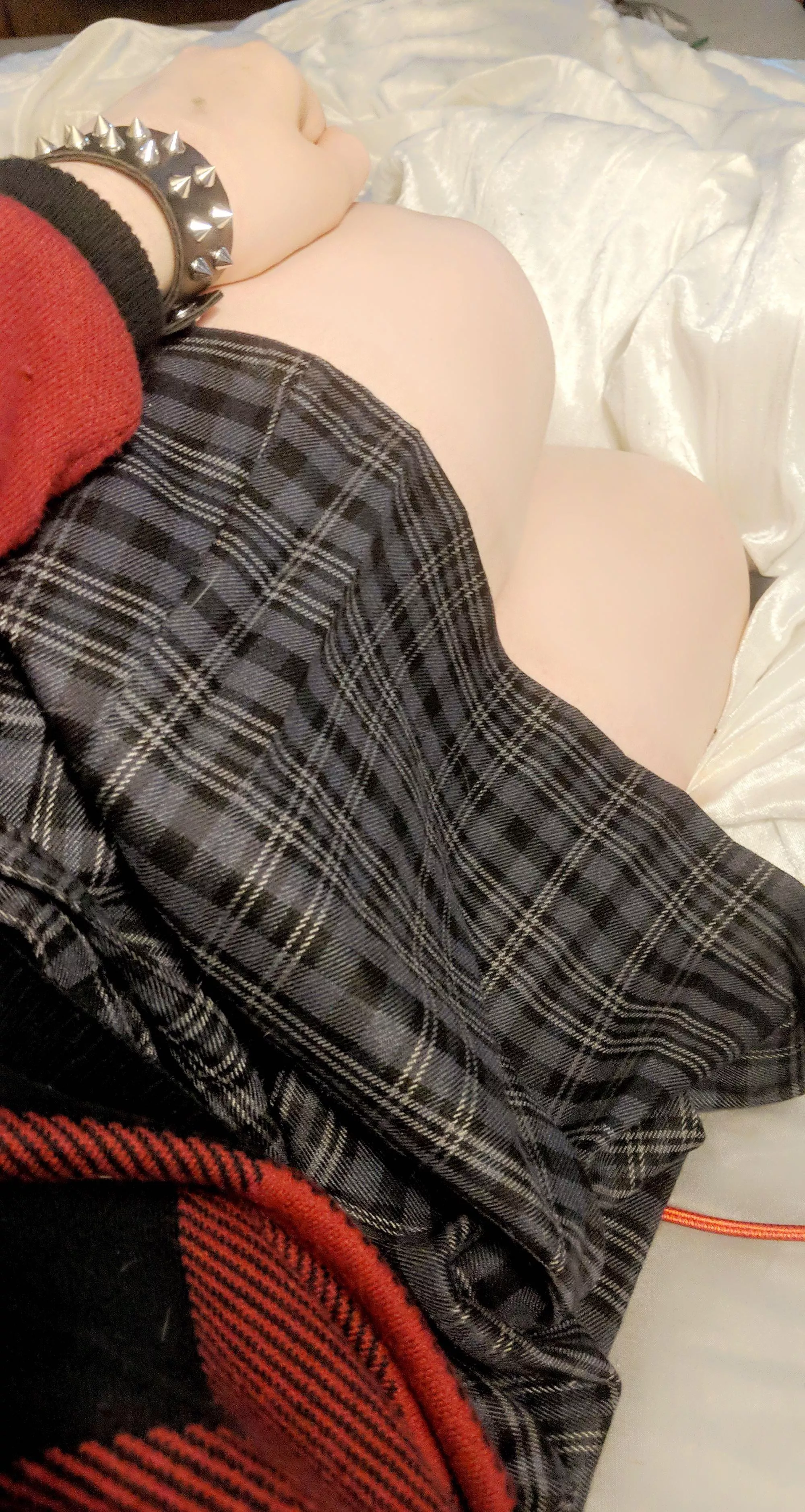 Here are my thighs <3 posted by Adamtheversfemboy