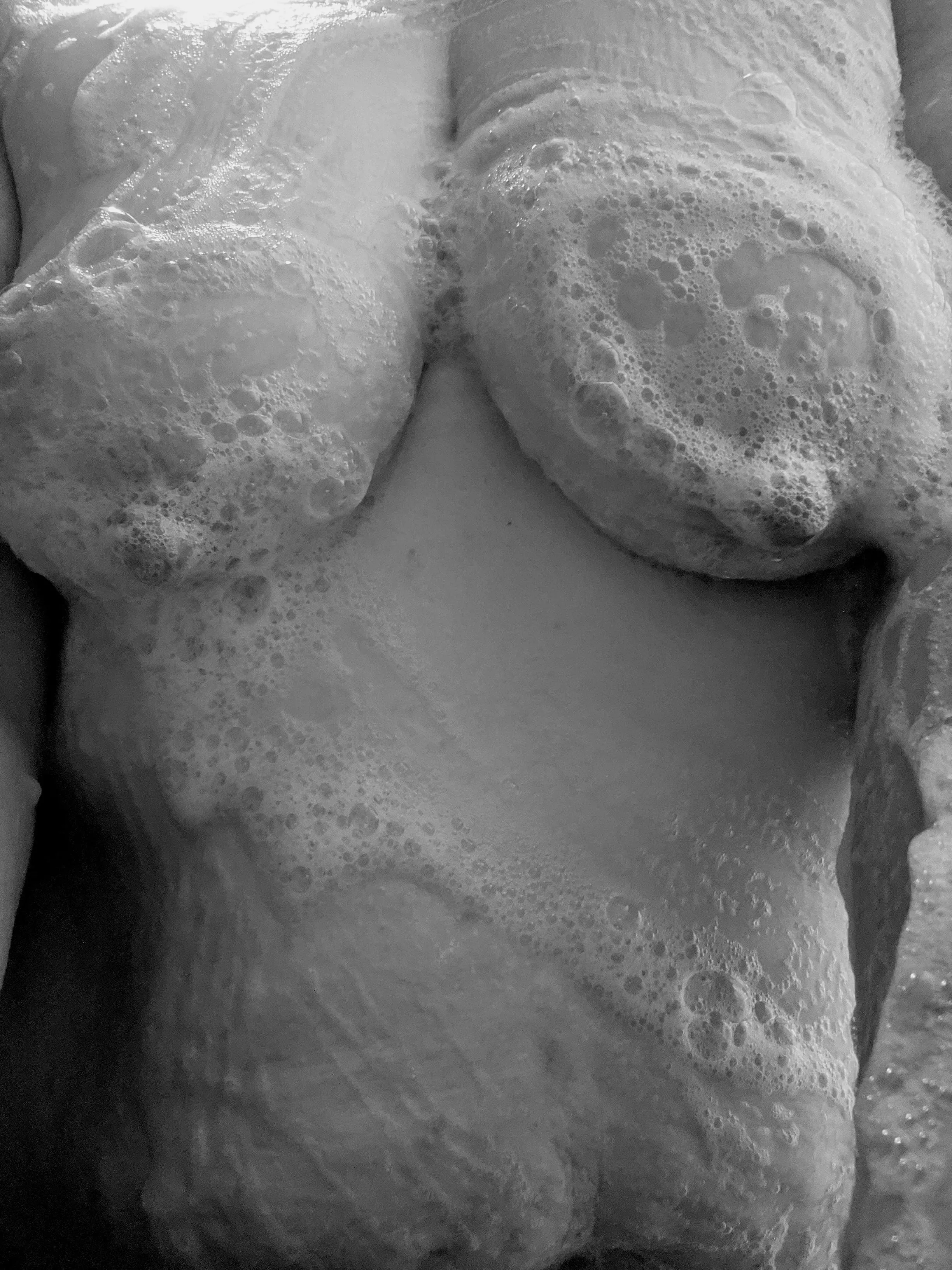 Here to represent the thicker ladies 🚿🚿🚿 posted by hubsoncat