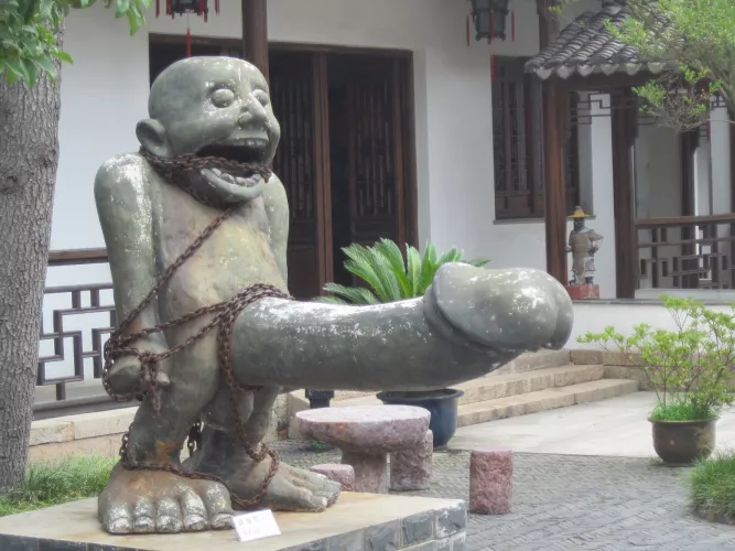 Here you are babes..no one is bigger longer or harder than I am. Come, let me fuck you! by EastTorontoDom