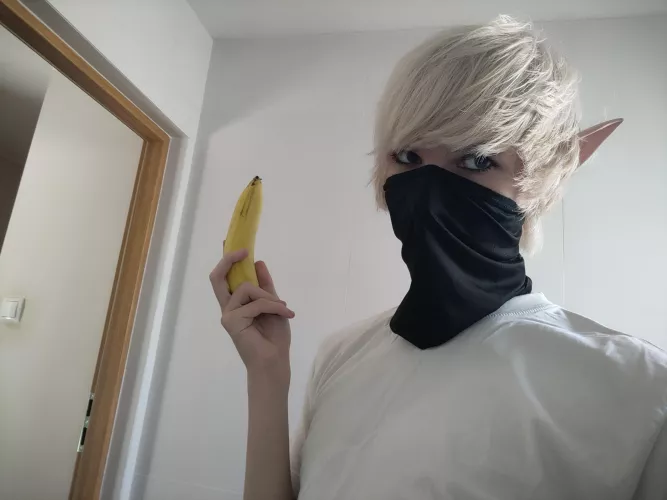 Here's a banana for you all by Fem_Cen