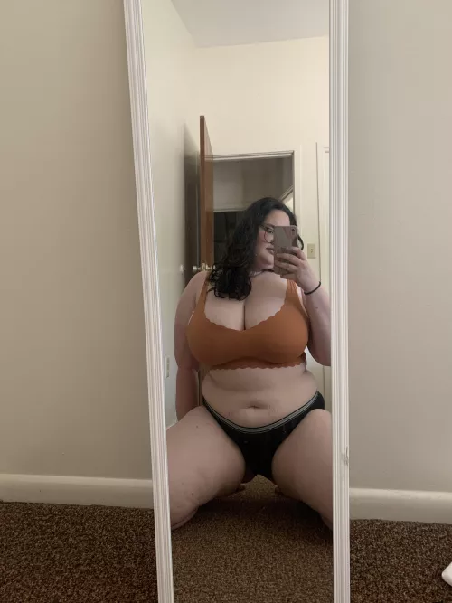 here's a little less clothing by emma-es-72