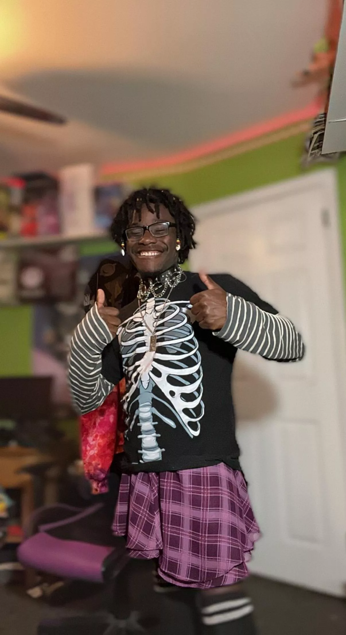 Here’s a little outfit I tried today!! posted by Appropriate_Show2044